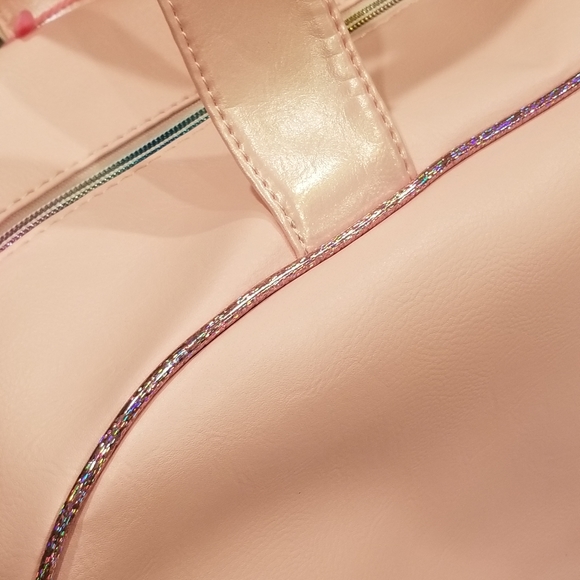 💖HOST PICK💖 Unicorn Duffel Bag - Picture 7 of 11